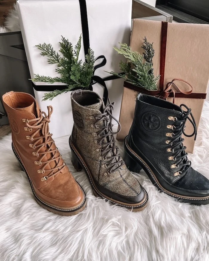 Tory Burch Cloud Sandal For Holiday Gifting — Live Love Blank